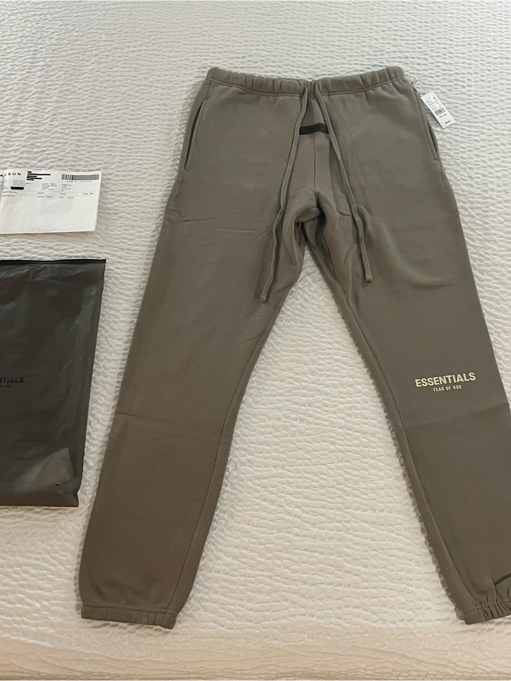 Authentic ESSENTIALS Desert Taupe Sweatpants Men’s Size Medium - NWT